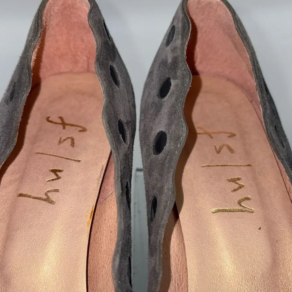 French Sole FS/NY Womens Flat‎ Wedge Shoes Scalloped Grey Suede Patent Dots size